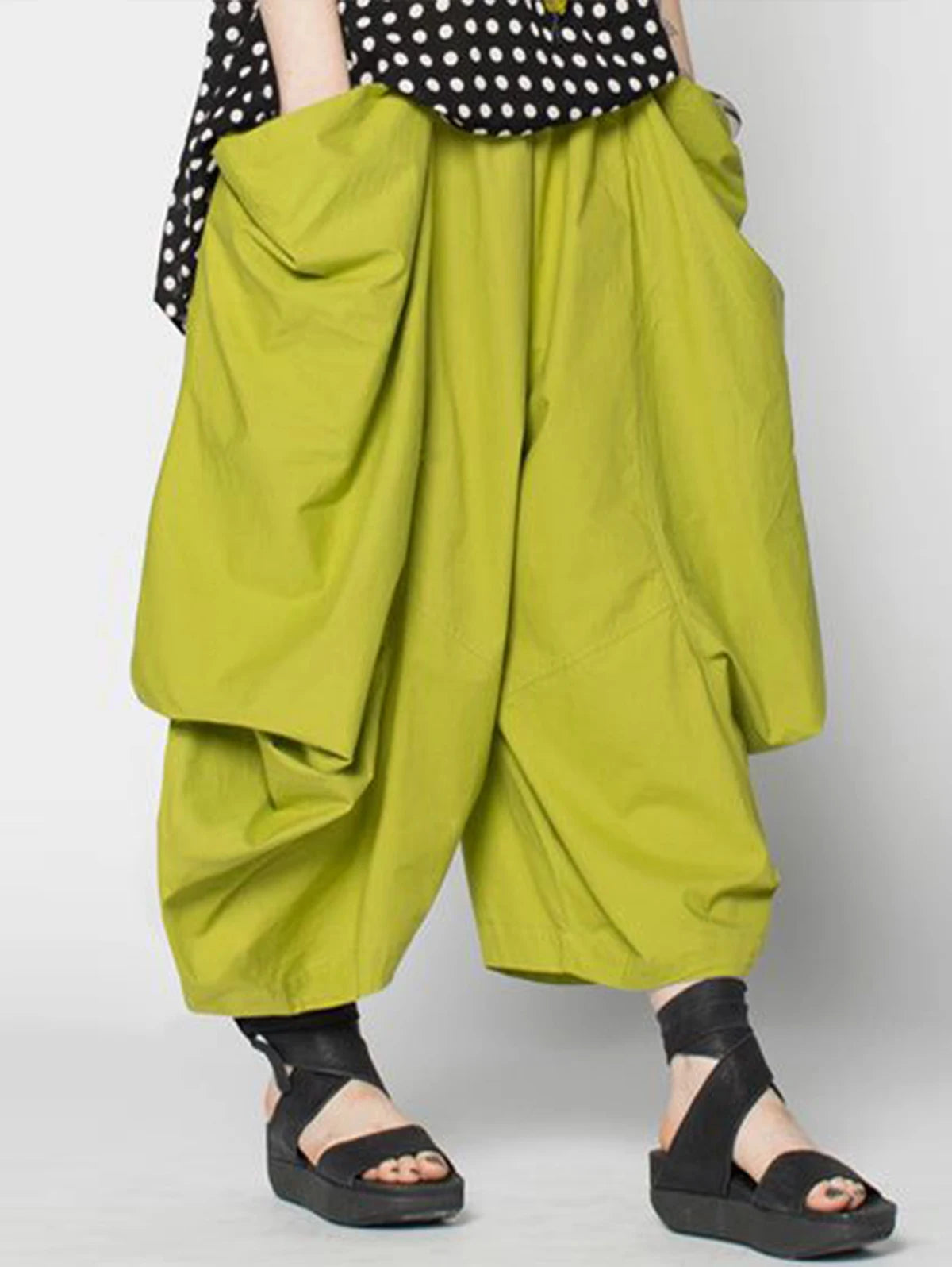 Hippop Style Plus Size Women Fashion Plain Pocket Loose Asymmetrical Crop Pants