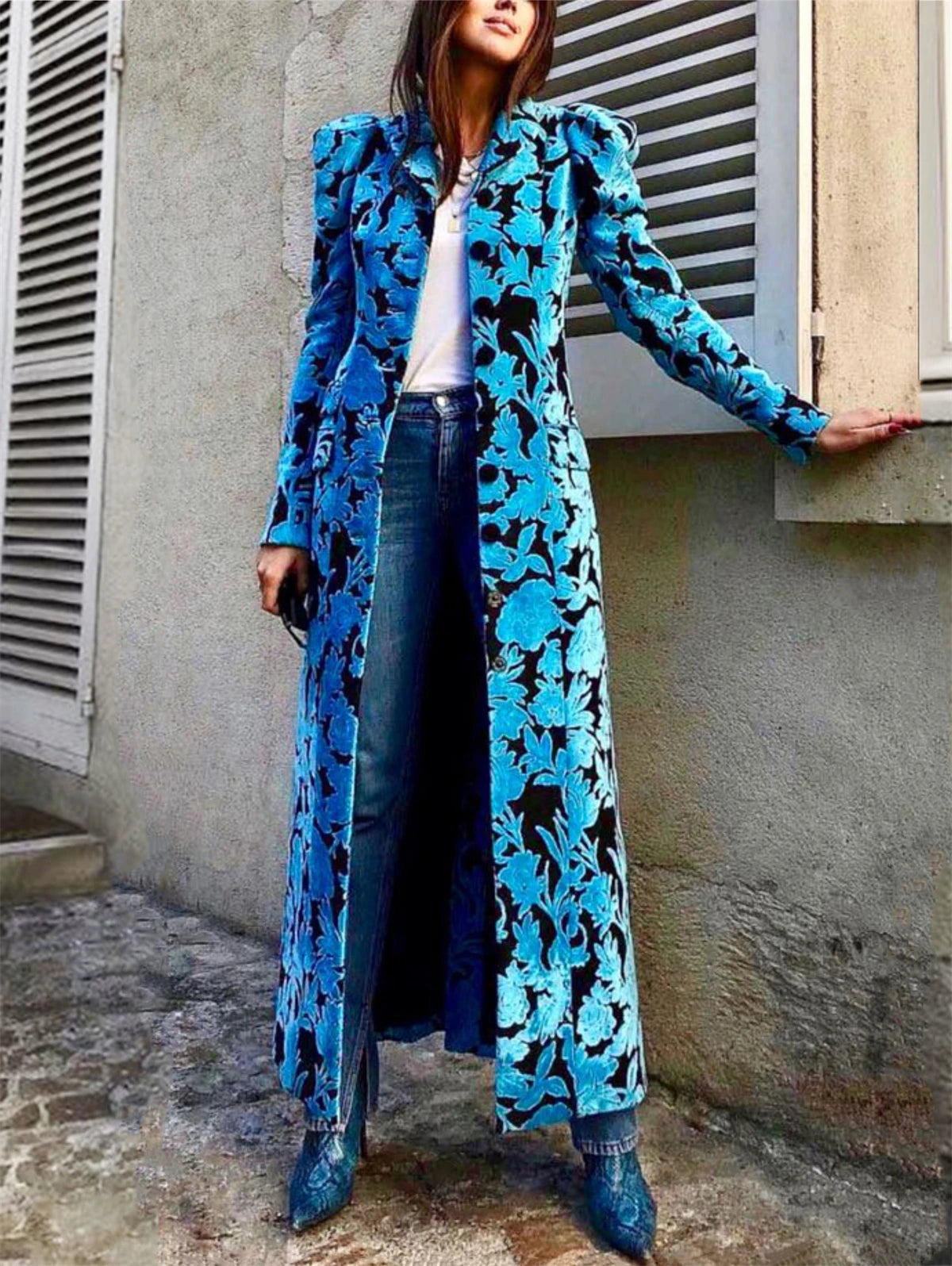 Long Velvet Trench Coat for Women Floral Lapel Collar Soft High Quality Fall Peaked Lapel Long British Style Elegant Overcoat