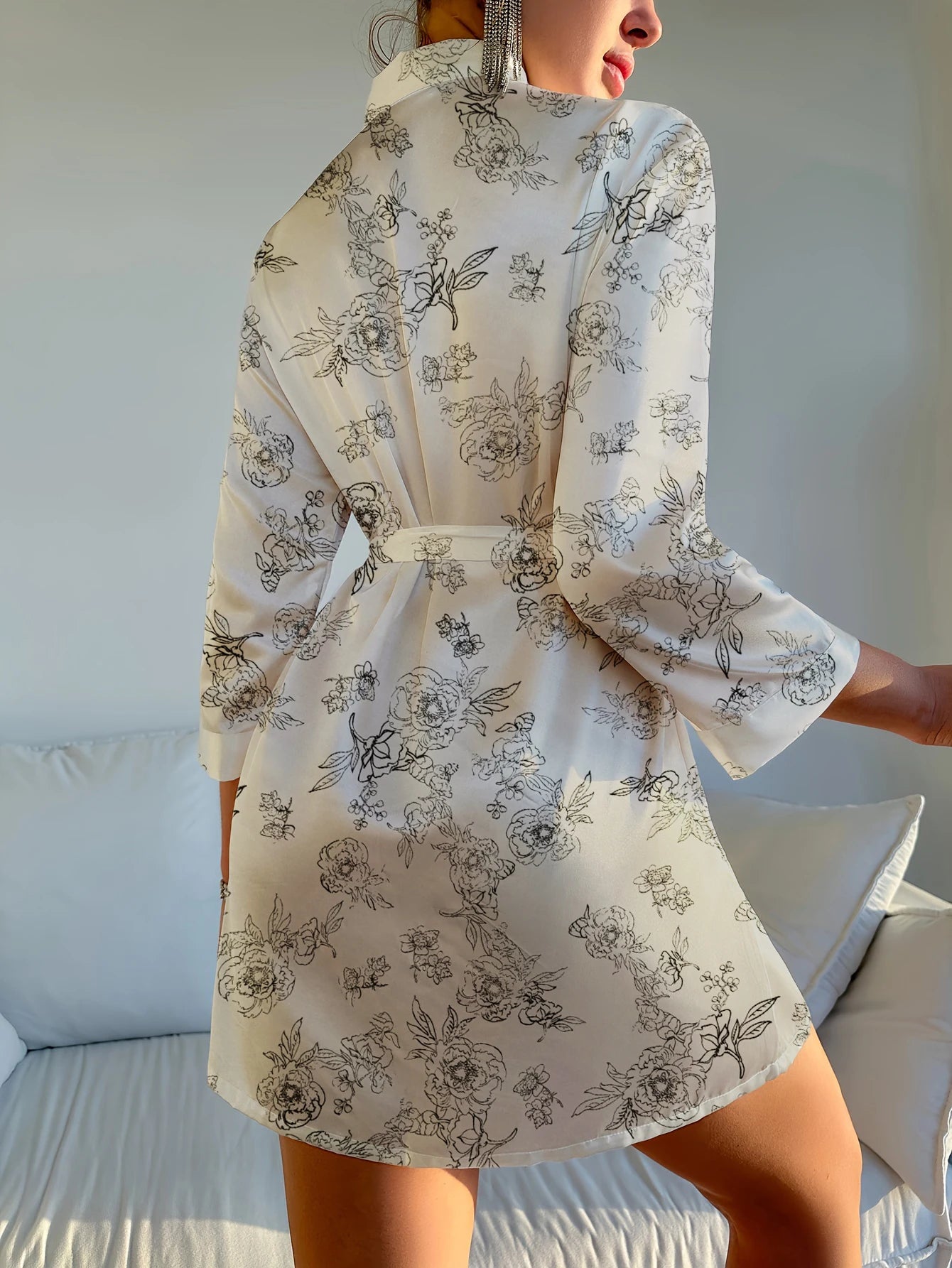 Silk Satin Floral Robe Belted Short Sheer Loungewear Lightweight Bathrobe for Home